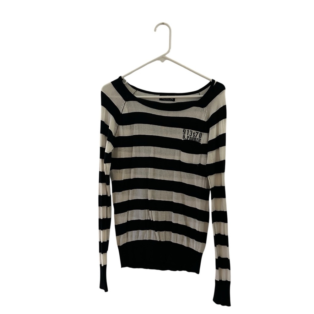 Chic Black and White Striped Women's Sweater